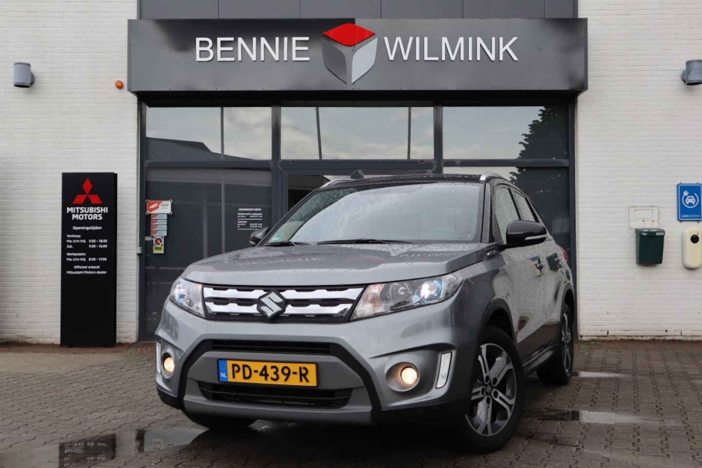 Suzuki Vitara - 1.6 High Executive AllSeasons/PanoDak/AdaptiveCruise/Apples/Andr - AutoWereld.nl