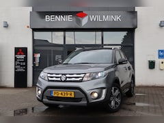 Suzuki Vitara - 1.6 High Executive AllSeasons/PanoDak/AdaptiveCruise/Slechts 30