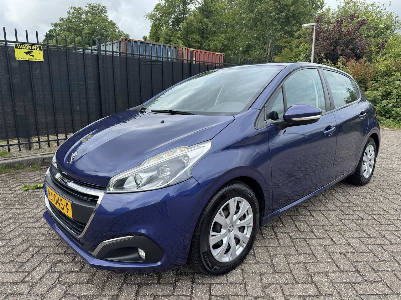 Peugeot 208 - 1.2 PureTech Blue Lion Airco/Navi - AutoWereld.nl