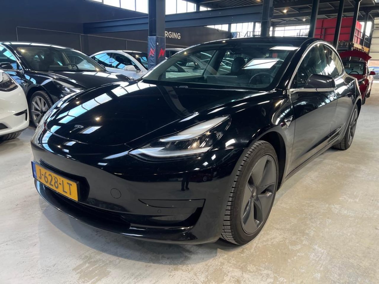 Tesla Model 3 - Standard RWD Plus 60 kWh SOH 86% - AutoWereld.nl