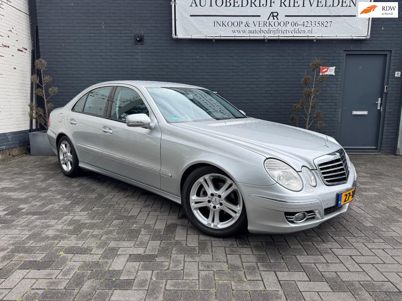 Mercedes-Benz E-klasse - 280 Avantgarde Automaat YOUNGTIMER! Inruil mogelijk! - AutoWereld.nl