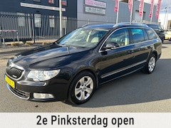 Skoda Superb Combi - 1.6 TDI Greenline Tour Business Line 2012 ZWART CLIMA XÉNON MEMORY