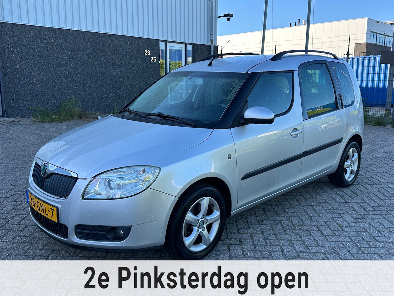 Skoda Roomster - 1.6-16V Style 1.6-16V Style - AutoWereld.nl