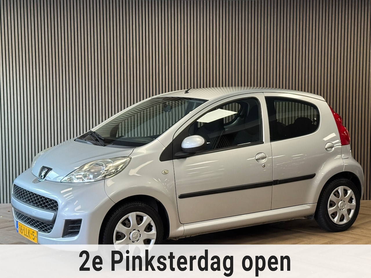 Peugeot 107 - 1.0-12V XS 5DRS AUTOMAAT AIRCO - AutoWereld.nl