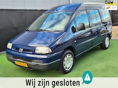 Peugeot Expert - 2.0-16V 9P 9 PERSOONS