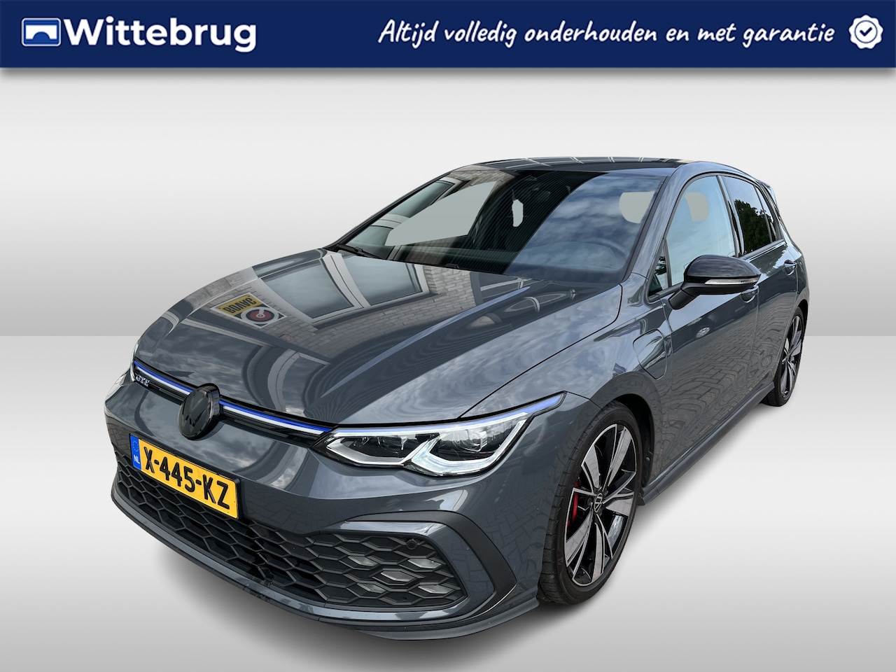Volkswagen Golf - 1.4 eHybrid GTE / AUTOMAAT/ 245 PK/ 18" LMV/ APP-CONNECT/ PARK. SENSOREN + CAMERA/ RIJ-MOD - AutoWereld.nl