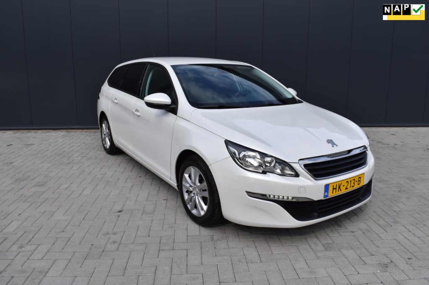 Peugeot 308 SW - 1.6 BlueHDI Blue Lease Pack |LEDER|STOELVERWARMING|CLIMA| - AutoWereld.nl