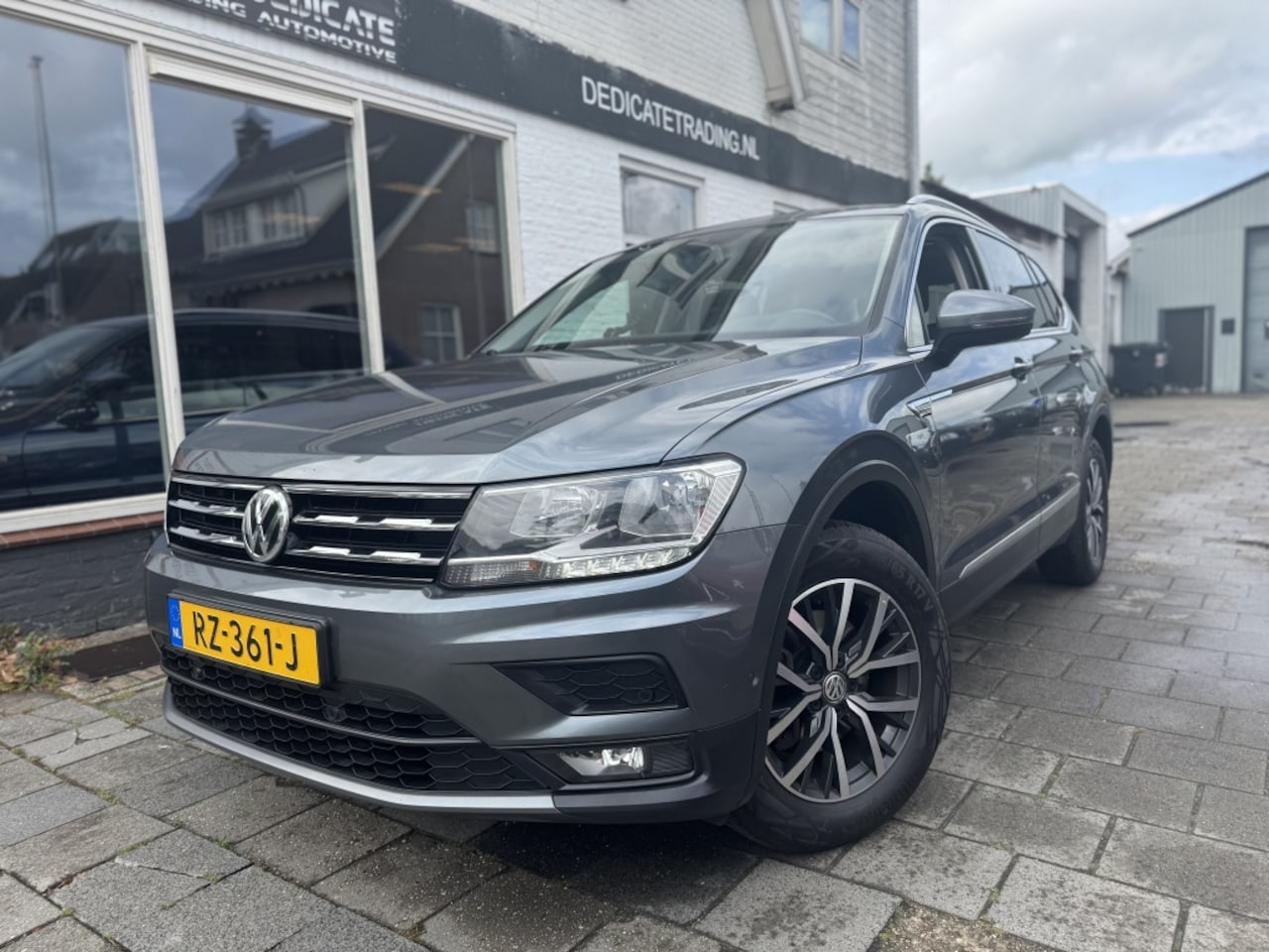 Volkswagen Tiguan Allspace - 1.4 TSI CL. Bus. 7p *NAP*PANO* - AutoWereld.nl