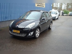 Renault Grand Scénic - 1.4 TCe Bose 7p. - 7 persoons - LET OP, KETTING RAMMELT - Navi - Radio/cd speler - Privegl