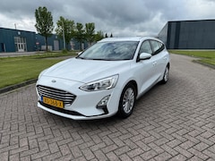 Ford Focus Wagon - 1.0 EcoBoost Titanium Business