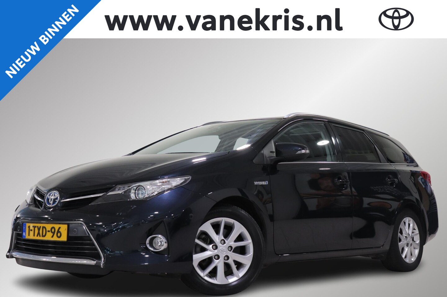 Toyota Auris Touring Sports - 1.8 Hybrid Lease 1.8 Hybrid Lease+, Trekhaak, Stoelverwarming, Pano, Parkeersensoren, Keyless, Dealer onder - AutoWereld.nl
