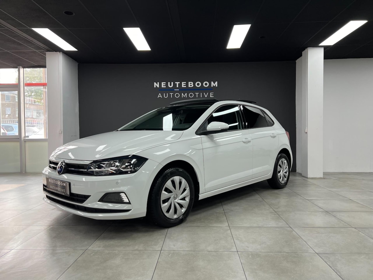 Volkswagen Polo - 1.0 | Stoelverwarm|CarPlay |PDC| Panoramadak - AutoWereld.nl