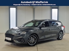 Ford Focus Wagon - 1.5 EcoBoost 150 pk ST Line Automaat | Winter pck | Camera | Trekhaak |