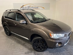 Mitsubishi Outlander - 2.0 *BLACK STYLE*Xenon*Keyless*NL-Aut