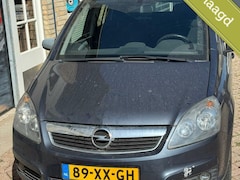 Opel Zafira - 2.2 Temptation 7 PERSOONS