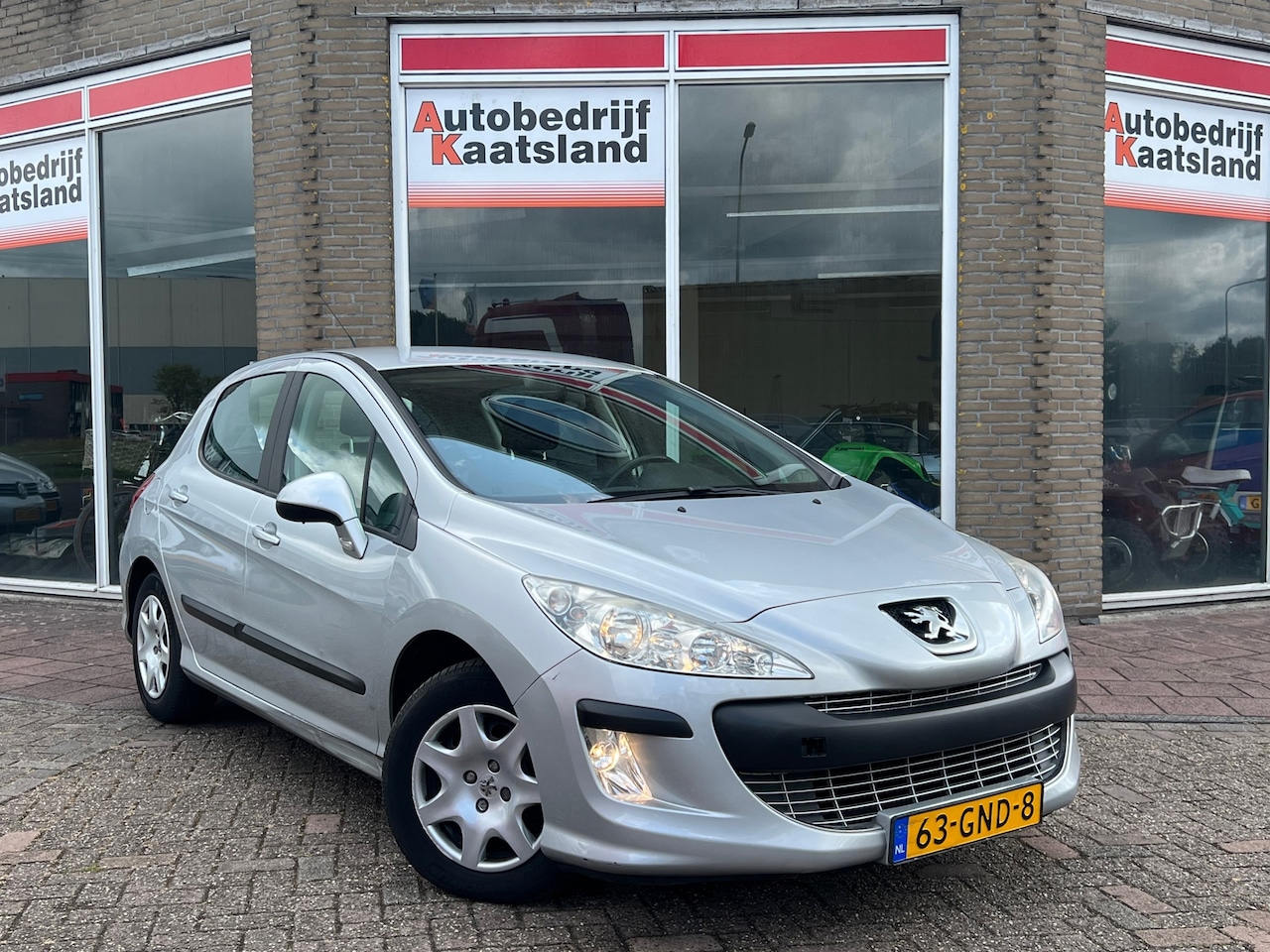 Peugeot 308 - 1.6 VTi XS - Airco - Cruise - Trekhaak - AutoWereld.nl