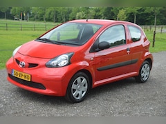 Toyota Aygo - 1.0-12V 151.000 km APK Maart 2026