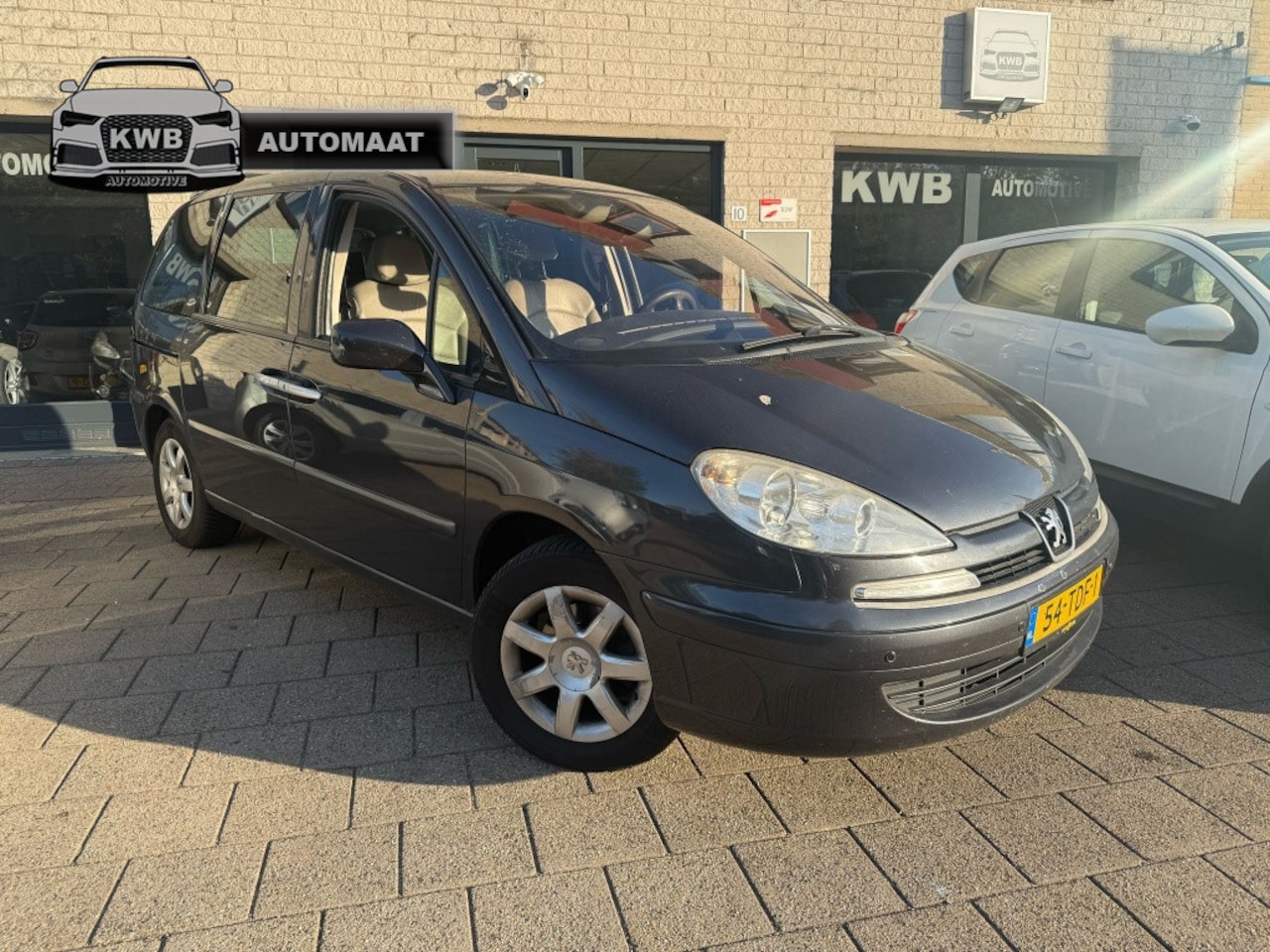 Peugeot 807 - 2.0 Automaat 7Persoons leer navigatie - AutoWereld.nl