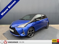 Toyota Yaris - 1.5 Hybrid Bi-Tone Plus | Pano dak | PDC achter | Reservewiel | Rijklaar