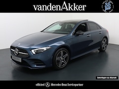 Mercedes-Benz A-klasse - 250e AMG // Panoramadak // Memory // Trekhaak // Keyless // Carplay // Sfeerverlichting //