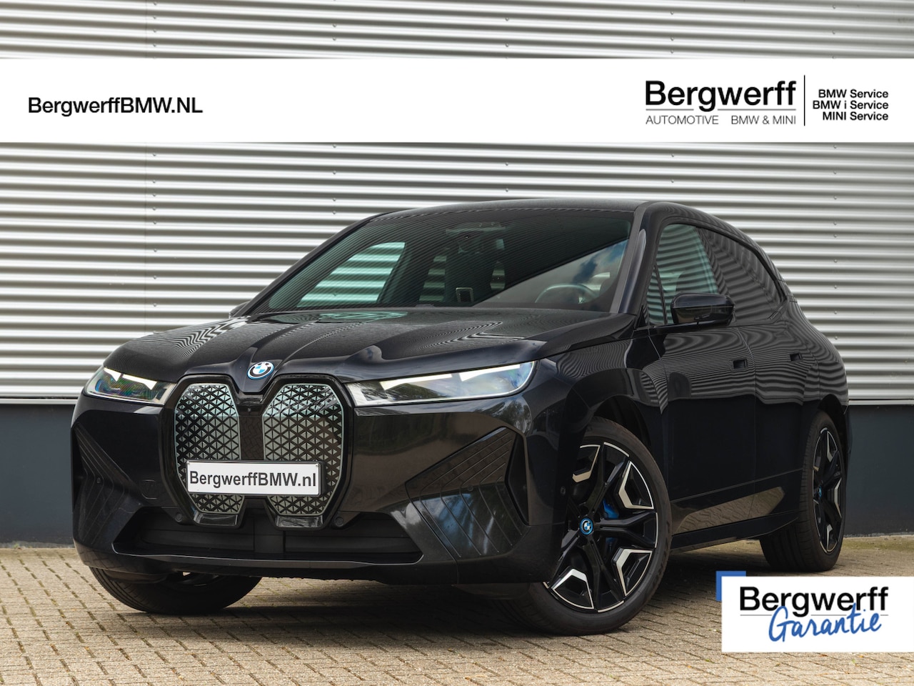 BMW iX - xDrive50 - Luchtvering - Integral Active Steering - Driving Ass Prof - AutoWereld.nl