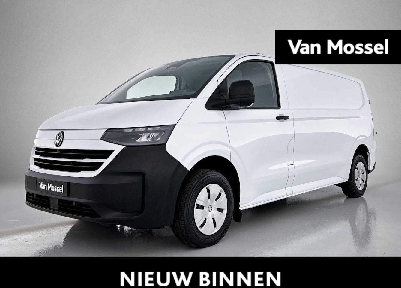 Volkswagen e-Transporter - L2H1 Life 218 PK | Airco | Trekhaak | Multifunctioneel stuur | Cruise control | UIT VOORRA - AutoWereld.nl