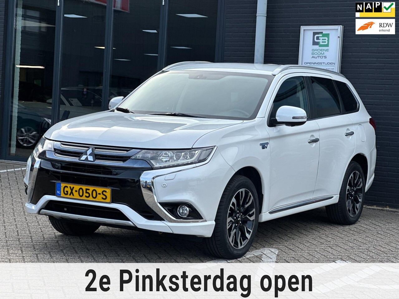 Mitsubishi Outlander - 2.0 PHEV Instyle/CAMERA/NAVI/NL-AUTO NAP!! - AutoWereld.nl