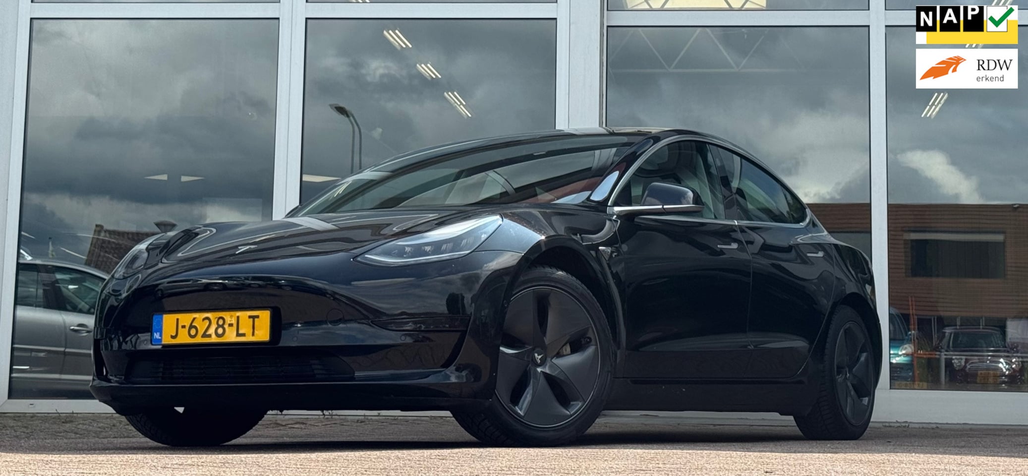 Tesla Model 3 - Standard RWD Plus 60 kWh SOH 86% - AutoWereld.nl