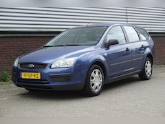 Ford Focus Wagon - 1.6-16V Champion-Nieuwe Distr.Riem/Nieuwe APK
