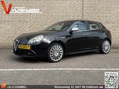 Alfa Romeo Giulietta - 1.6 JTDm Distinctive | Leder/Alcantara | Cruise | Climate | Navi | PDC | APK 01-2026 |