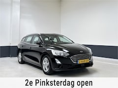 Ford Focus Wagon - 1.0 EcoBoost Titanium Business |Navi | Carplay| Stoel Verw.| Stuur verw |