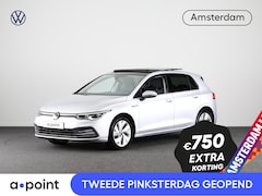 Volkswagen Golf - 1.5 eTSI Style 130 pk Automaat (DSG) | Navigatie | Panoramadak | Trekhaak | Parkeersensore