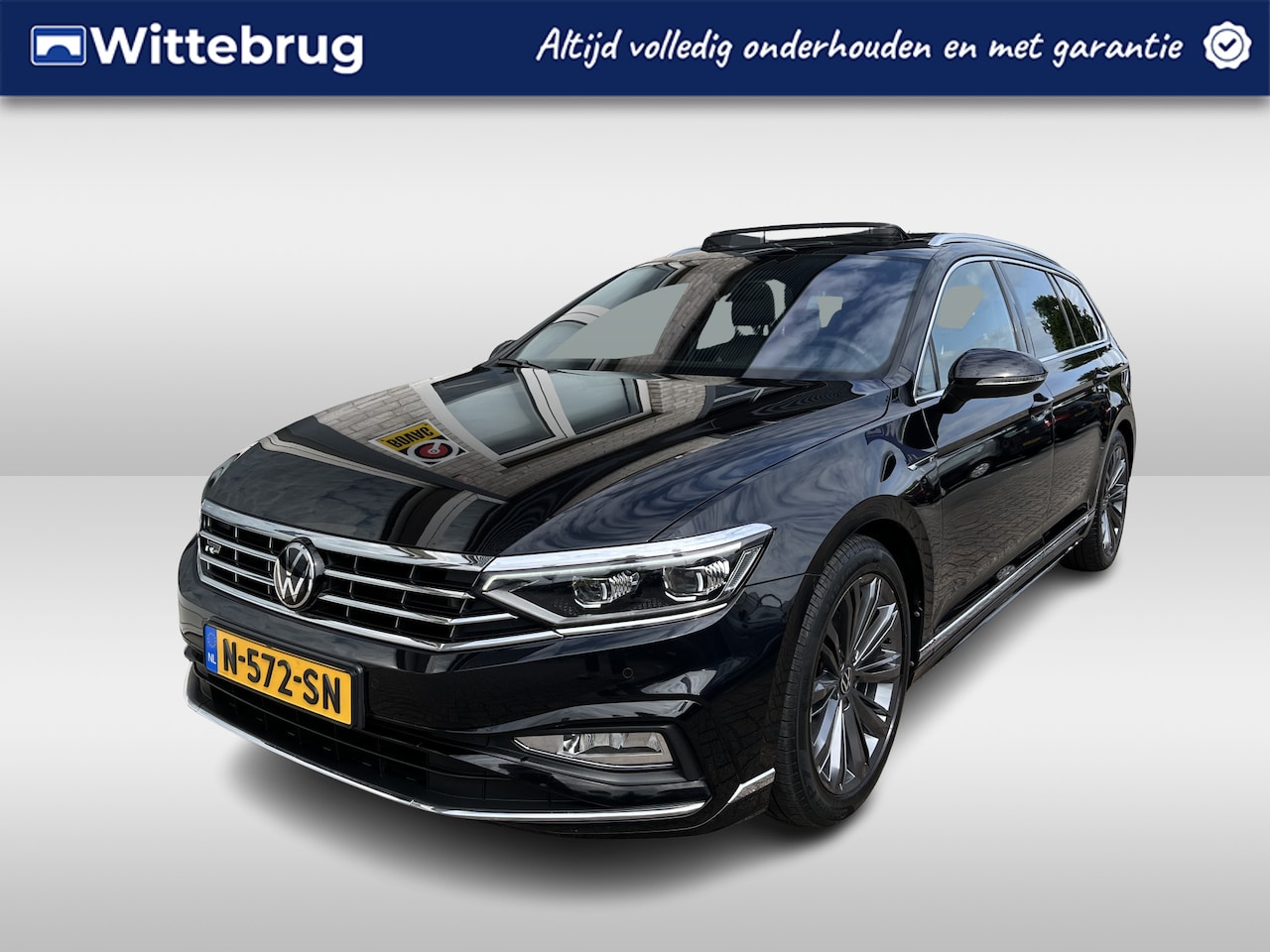 Volkswagen Passat Variant - 1.5 TSI R-Line Business / AUTOMAAT/ PANO/ R-LINE/ CAMERA/ PARK. SENSOREN/ ERGO COMFORT/ DI - AutoWereld.nl
