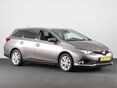 Toyota Auris Touring Sports - 1.8 Hybrid Dynamic Go | Navigatie | Parkeercamera |