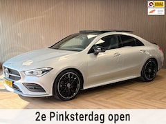 Mercedes-Benz CLA-Klasse - 180 Premium Plus AUT. PANORAMADAK SFEERVERLICHTING NAVIGATIE CAMERA AIRCO CRUISE STOELVERW
