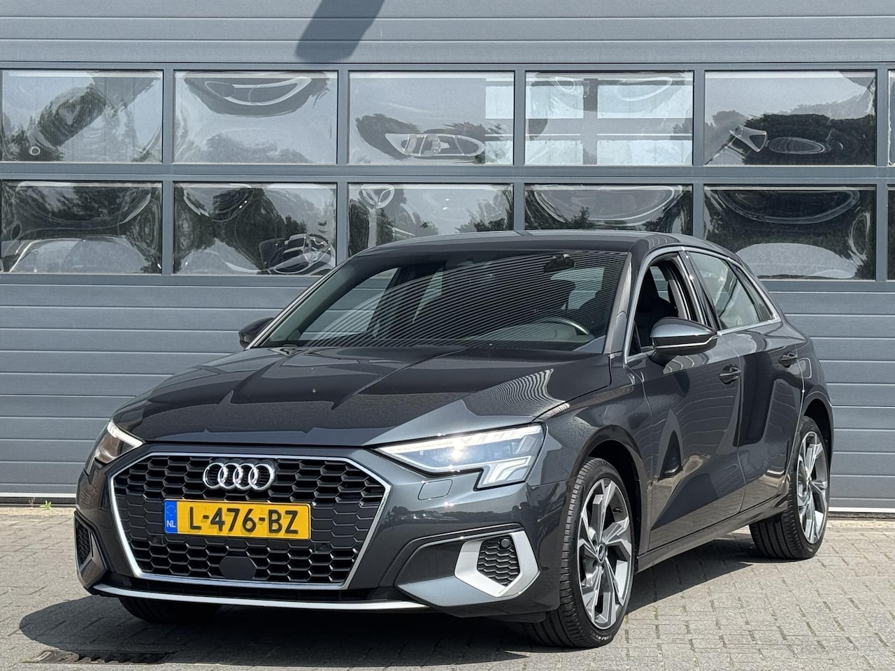 Audi A3 Sportback - 35 TFSI BUSINESS EDITION I AUTOMAAT I APPLE CARPLAY I CRUISE CONTROL I NAVIGATIE I STOELVE - AutoWereld.nl
