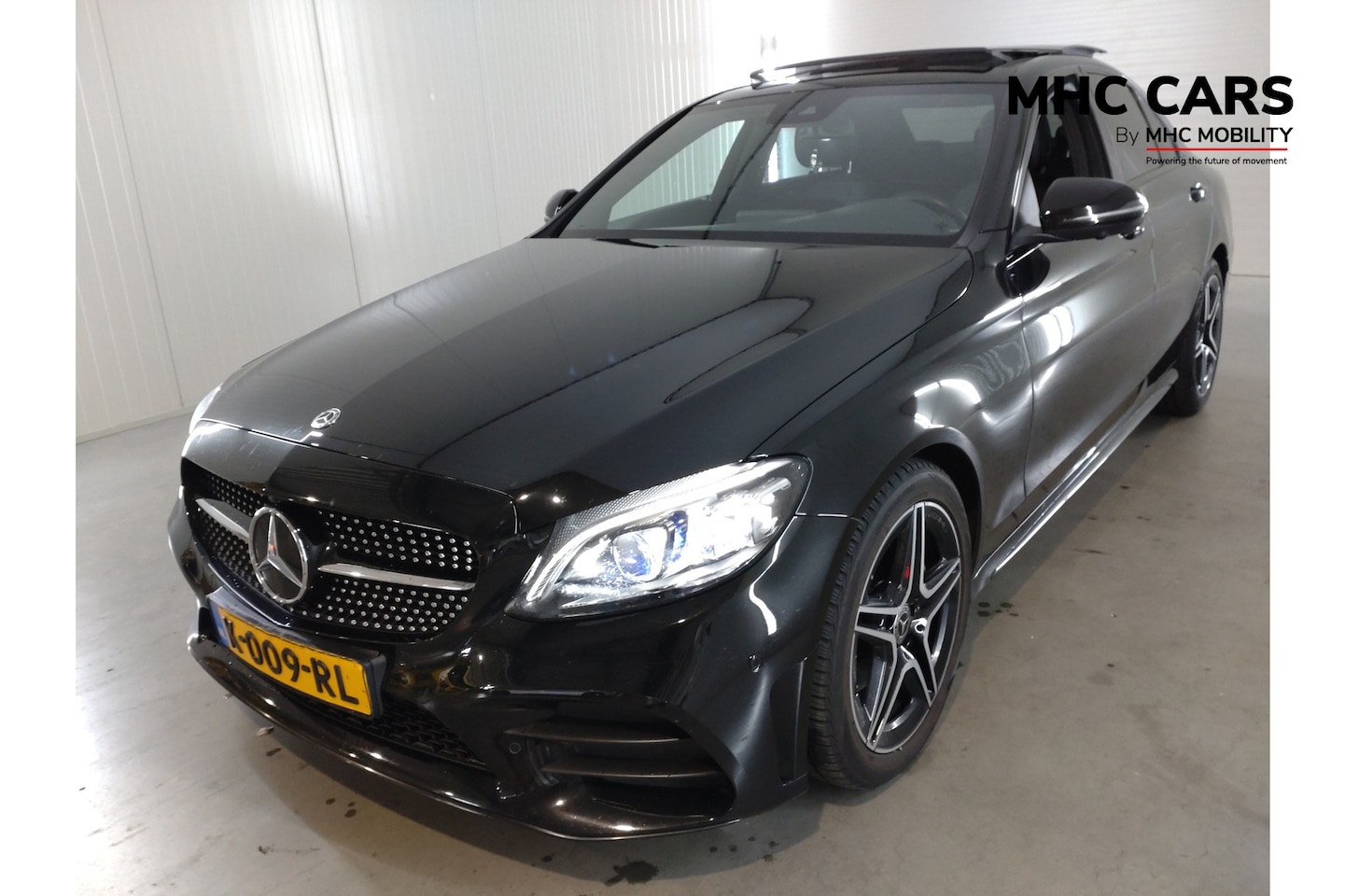 Mercedes-Benz C-klasse - LIMOUSINE C 180 9G-TRONIC Business Solution AMG | Verwacht | Pano | Half leder | Camera | - AutoWereld.nl