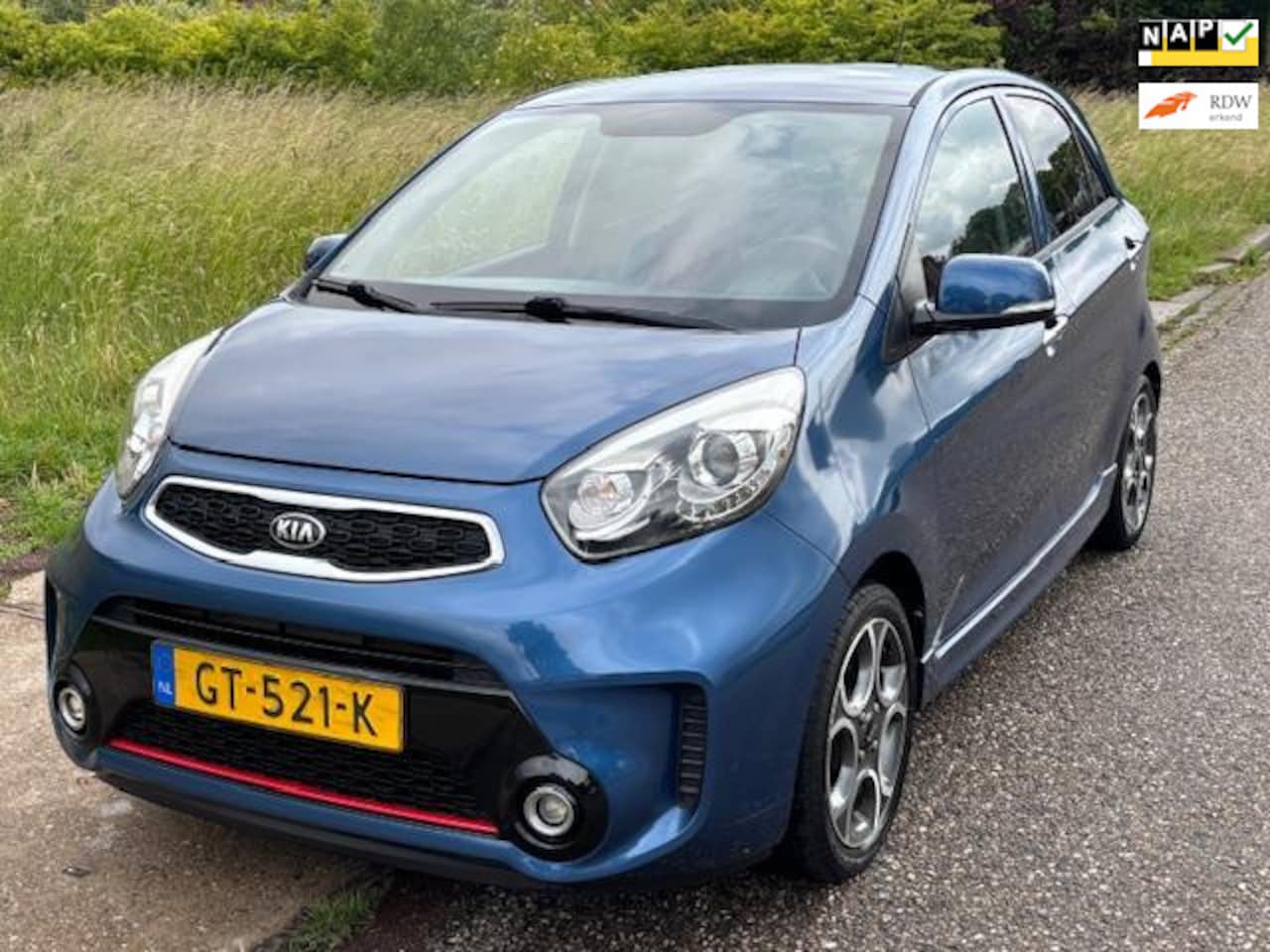 Kia Picanto - 1.2 CVVT SportsLine 5-Drs ECC Leder/Stof Audio/CD LMV 15" LED Keyless Cruisecontrol PDC Tr - AutoWereld.nl