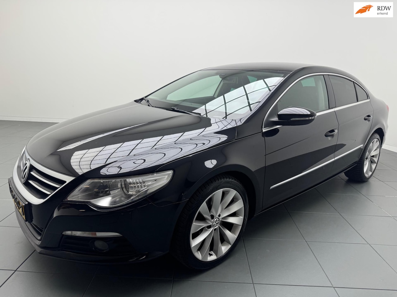 Volkswagen Passat CC - 2.0 TDI BlueMotion 140 Pk 5 Persoons Airco Navi Duitse Papieren - AutoWereld.nl