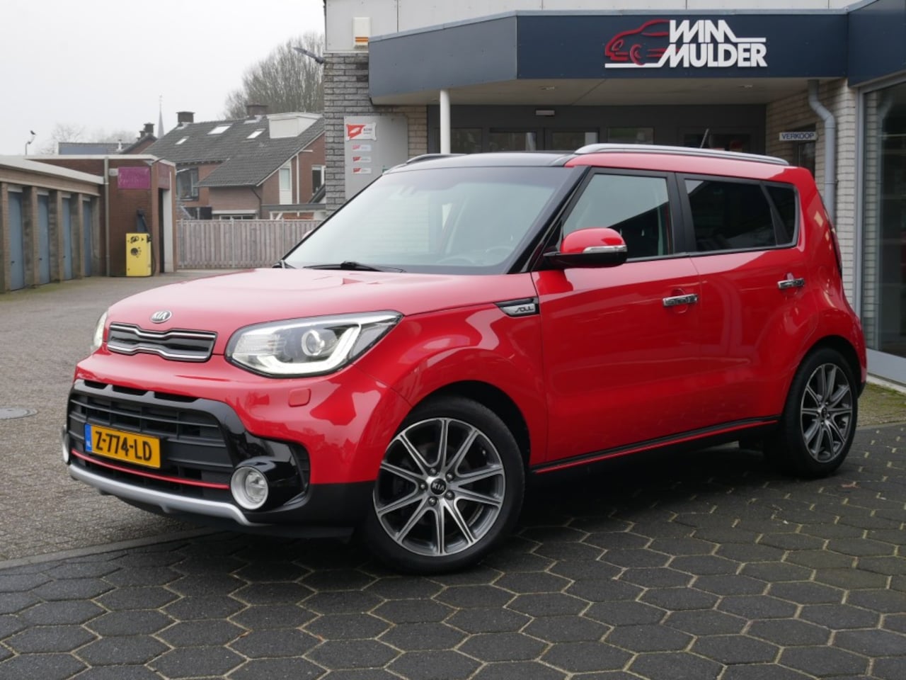 Kia Soul - 1.6 T-GDI Premium 200PK    **Clima//Navi//Pan.dak//Lm ** - AutoWereld.nl