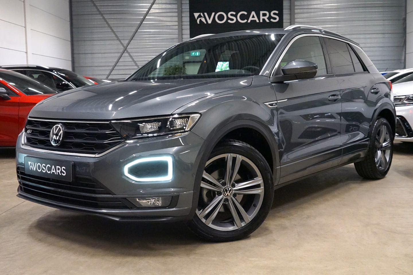 Volkswagen T-Roc - 1.5 TSI 3x R-Line DSG * Fabrieksgarantie - Trekhaak - Virtual - Camera - Keyless - ACC - L - AutoWereld.nl