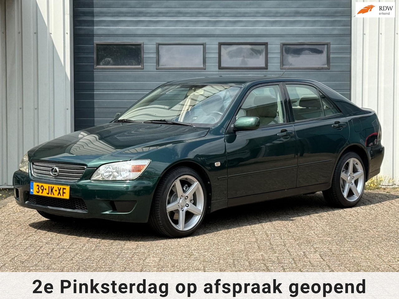Lexus IS - 200 AUTOMAAT / LEER / CRUISE / CLIMA - AutoWereld.nl