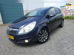 Opel Corsa - 1.4-16V '111' lage km stand - cr control - lm velgen - mistlampen