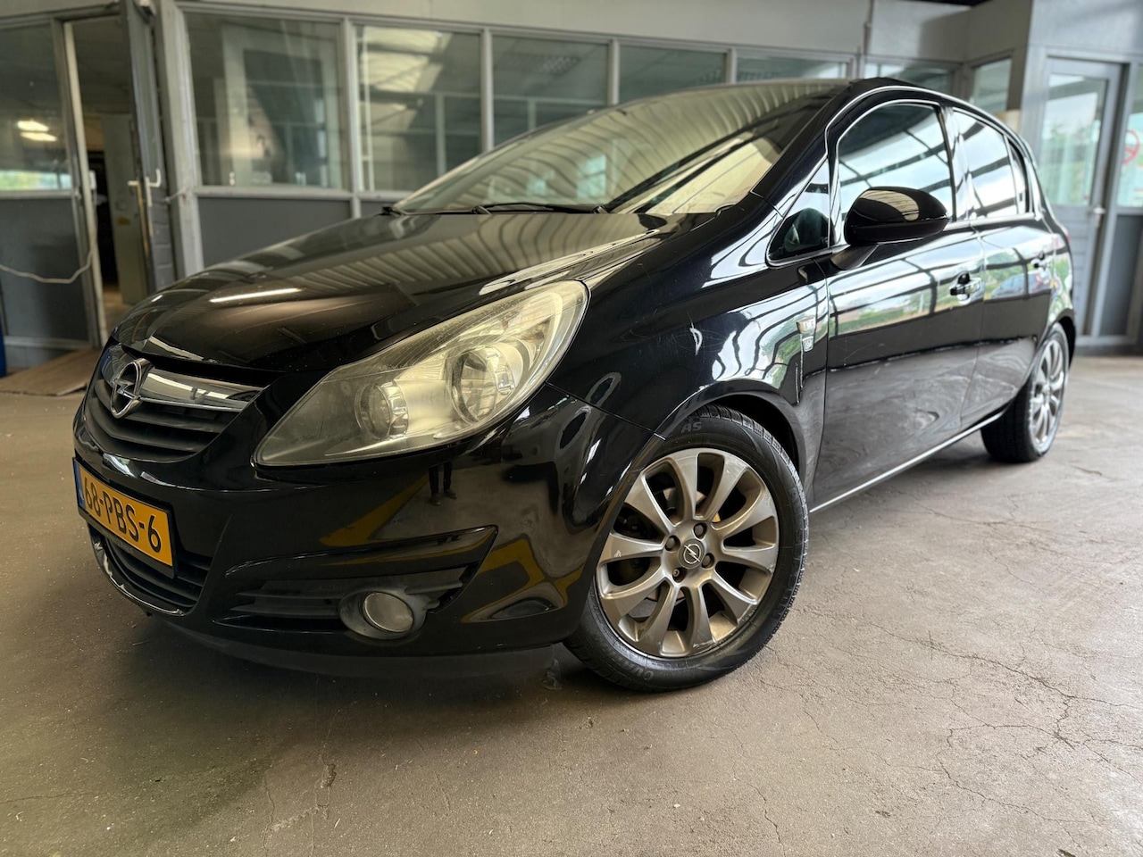 Opel Corsa - 1.4-16V '111' Edition | Airco | 5DRS | Cruise | Trekhaak | - AutoWereld.nl
