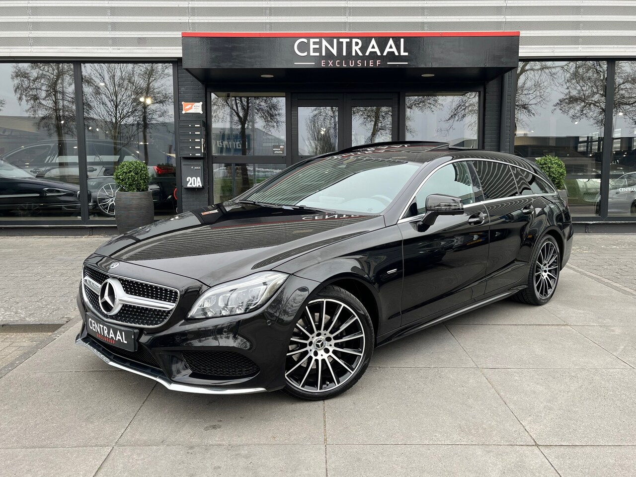 Mercedes-Benz CLS-klasse Shooting Brake - 250 d 4MATIC AMG|Schuifdak|Harman/Kardon|360Camera|Carplay|Leder|Stoelverwarming - AutoWereld.nl
