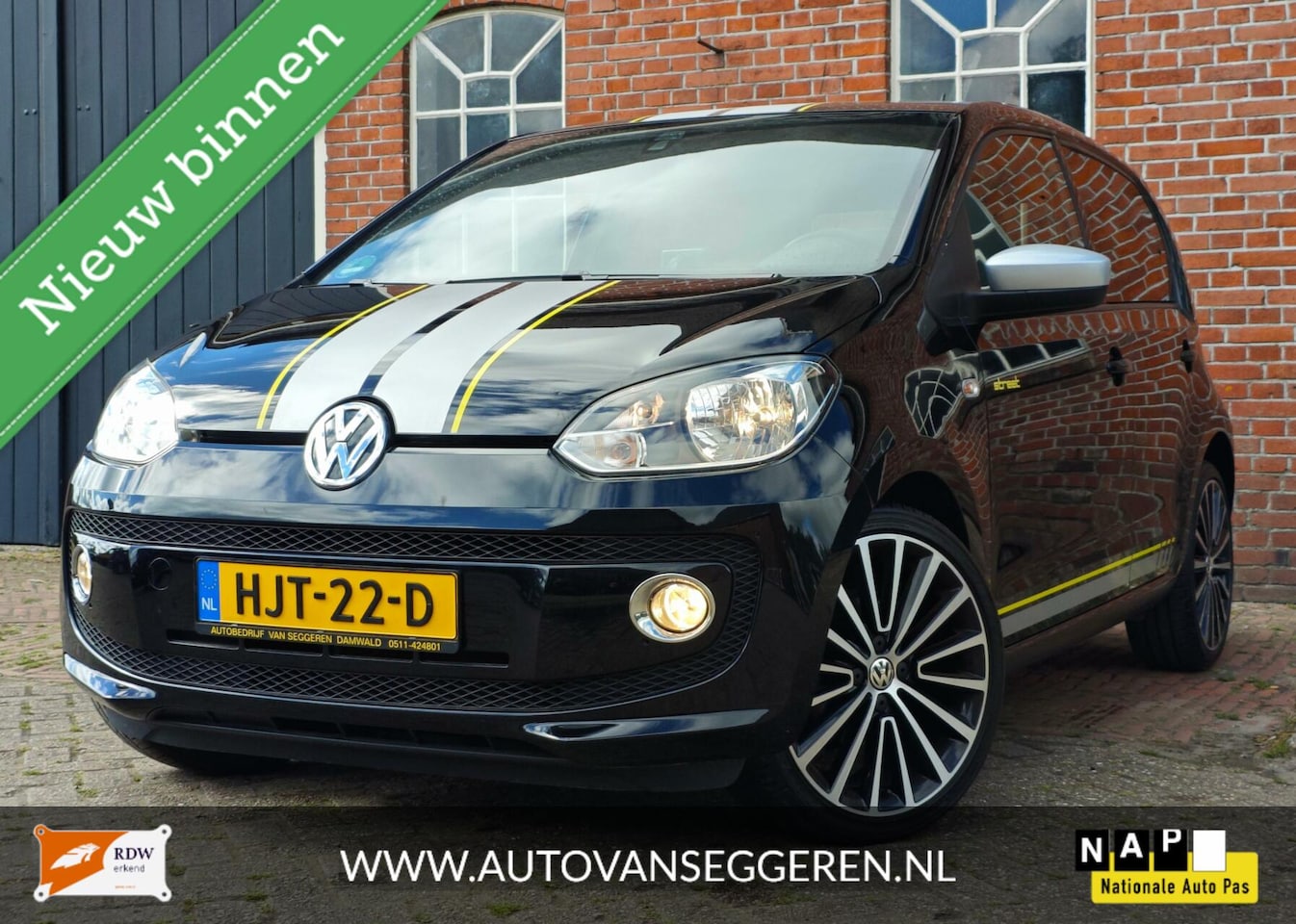 Volkswagen Up! - 1.0 Street UP!/ cruise/airco/17"/navi/stoelverw/garantie - AutoWereld.nl
