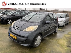 Peugeot 107 - 1.0-12V XR