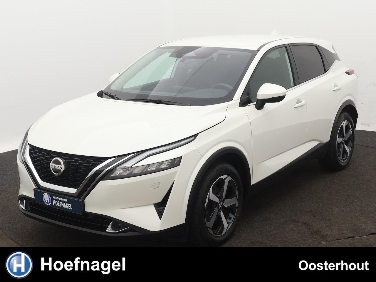 Nissan Qashqai - 1.3 MHEV N-Connecta Trekhaak | Navigatie | Stoelverwarming | Camera | Parkeersensoren - AutoWereld.nl