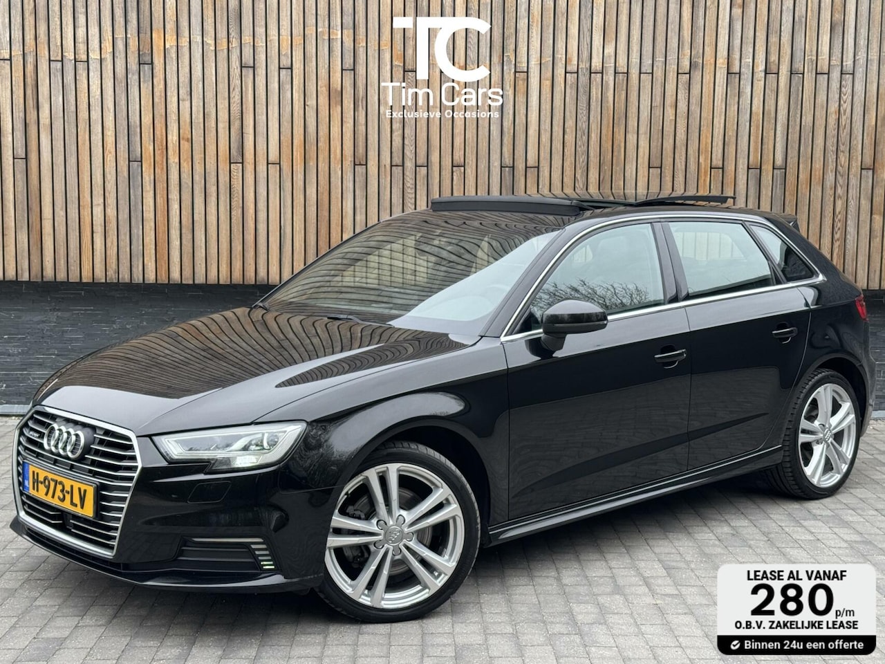 Audi A3 Sportback - 40 e-tron S-line Automaat | Panoramadak | Stoelverwarming | Climate control | Cruise contr - AutoWereld.nl