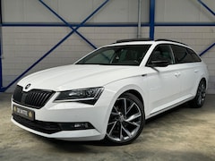Skoda Superb Combi - 2.0 TSI Sportline 220PK Pano|Camera|Trekhaak|VOLL